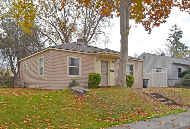 $335,000 | 713-715 4th Street, Clarkston, WA 99403