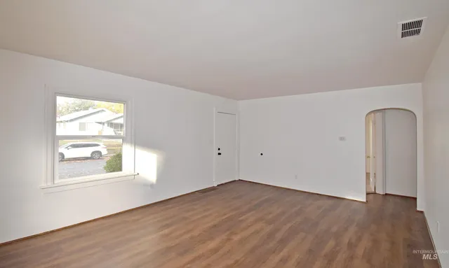 $335,000 | 713-715 4th Street, Clarkston, WA 99403