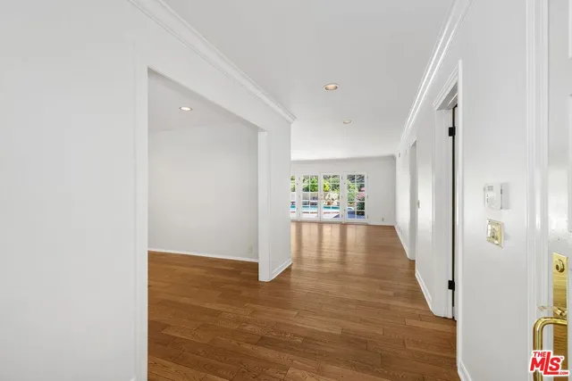 $2,499,000 | 1834 Roscomare Road, Los Angeles, CA 90077