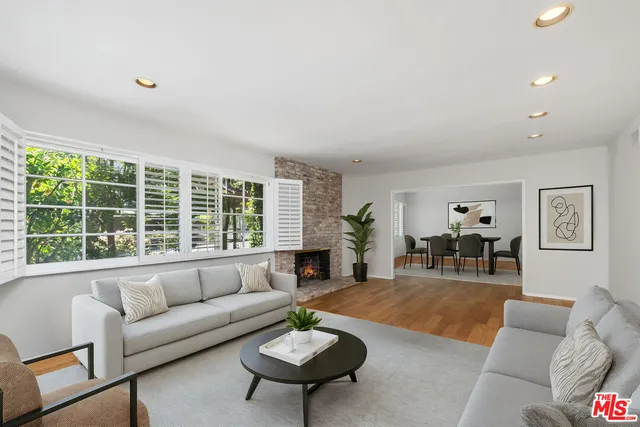 $2,499,000 | 1834 Roscomare Road, Los Angeles, CA 90077