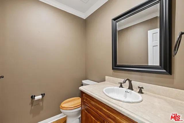 $2,499,000 | 1834 Roscomare Road, Los Angeles, CA 90077