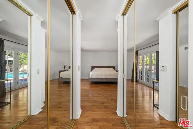 $2,499,000 | 1834 Roscomare Road, Los Angeles, CA 90077