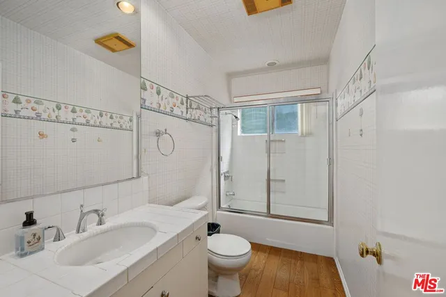 $2,499,000 | 1834 Roscomare Road, Los Angeles, CA 90077