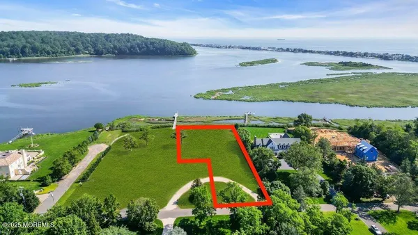 $12,500,000 | 3 Black Point Horseshoe, Rumson, NJ 07760