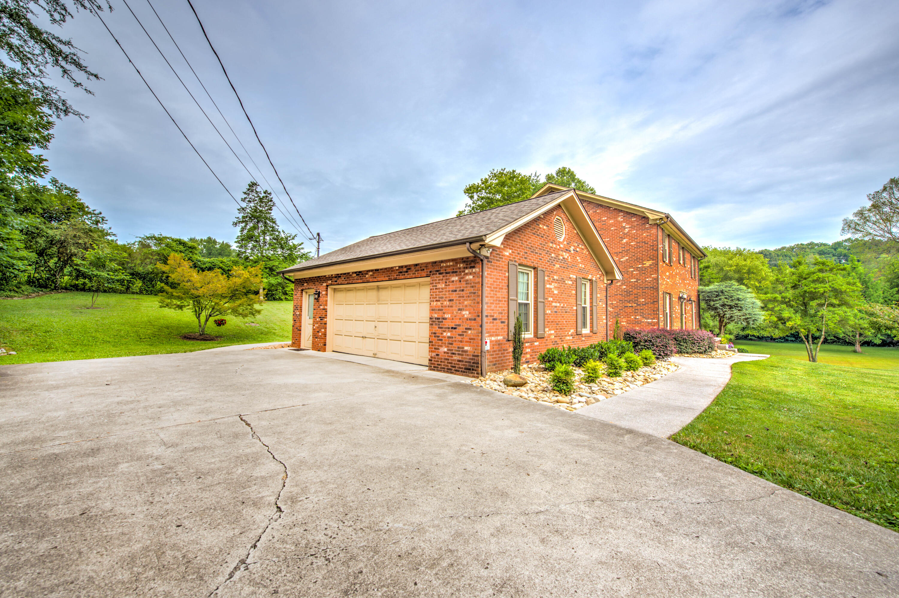 112 Gibbs Ferry Road Clinton, TN 37716 - Photo 32 of 37 32