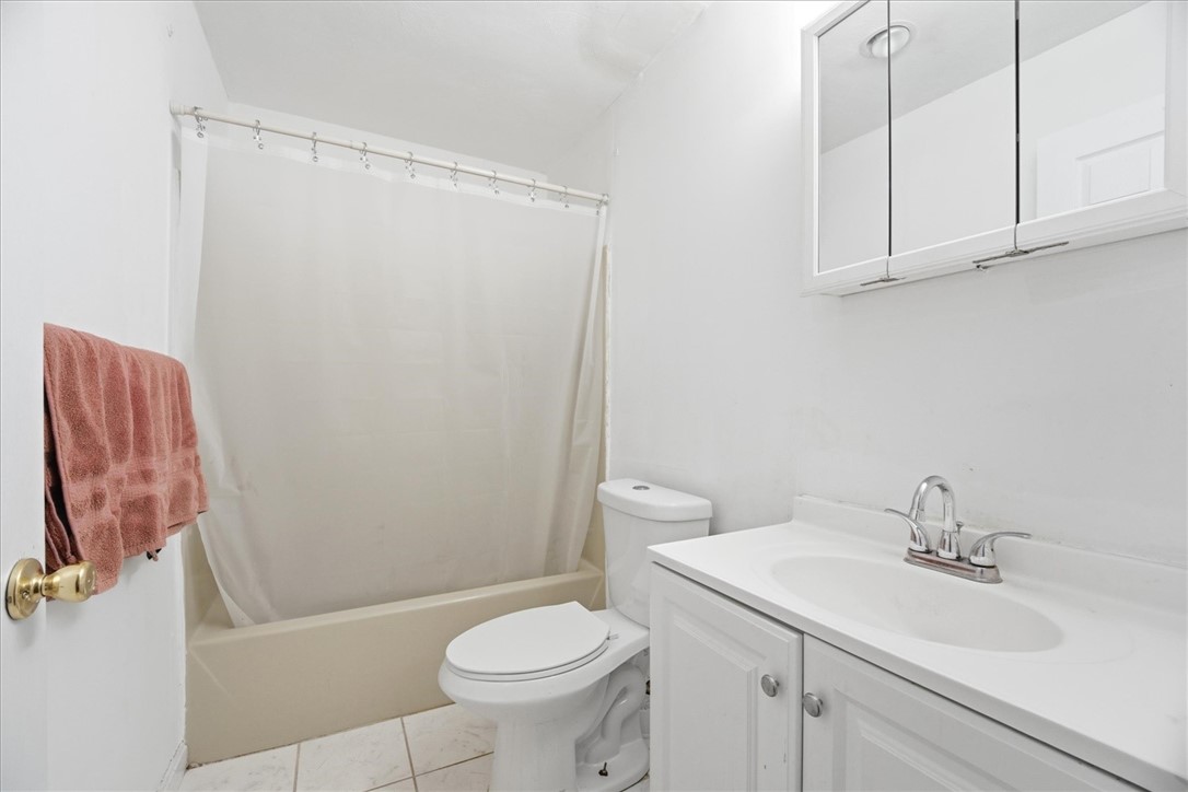 420 Woodward Road, Unit 5 North Providence, RI 02904 - Photo 13 of 16