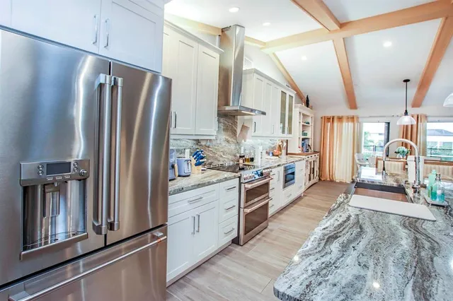 $9,400 | 3328 Southeast 18th Avenue, Cape Coral, FL 33904