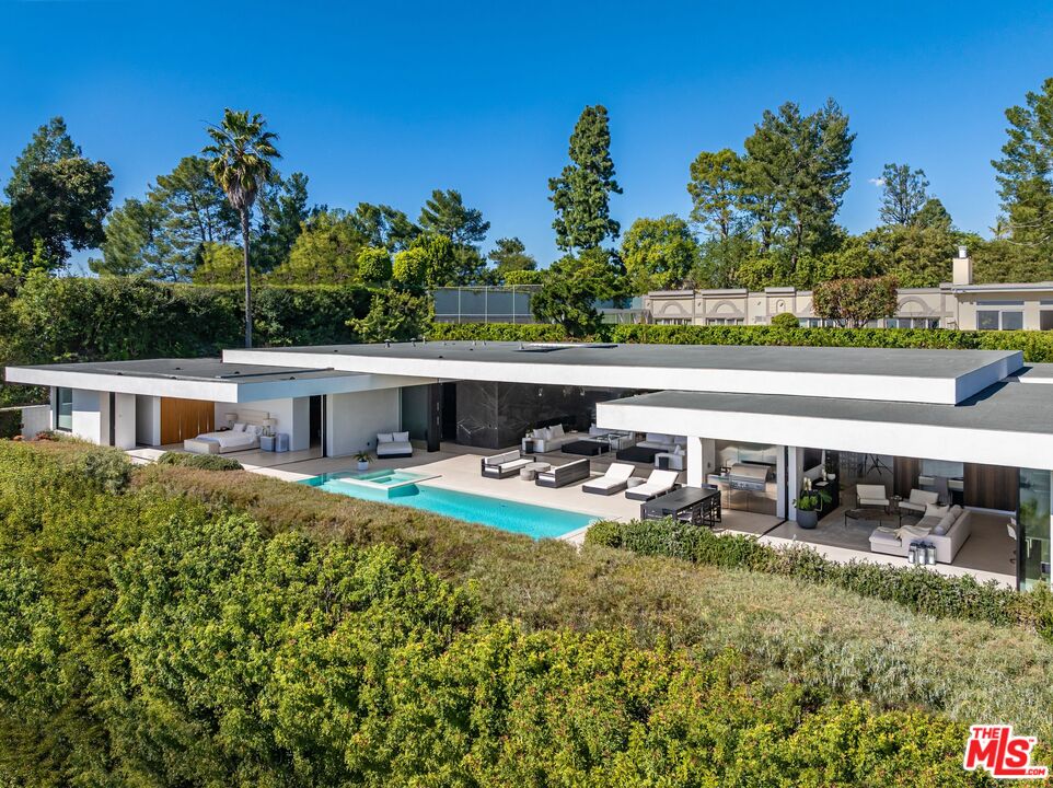 1535 Carla Ridge Beverly Hills, CA 90210 - Photo 16 of 18