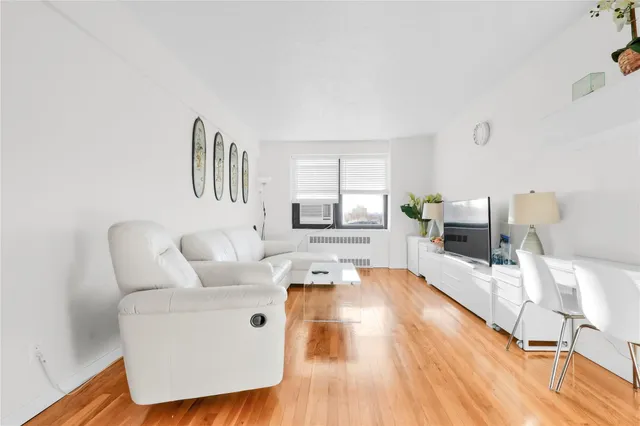 $288,000 | 139-09 28th Road, Unit 6F | Flushing