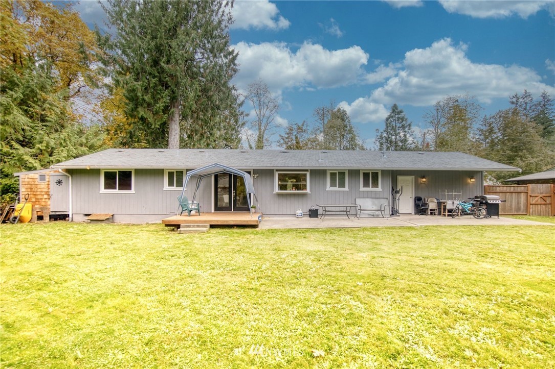 4317 Cooper Point Road Northwest Olympia, WA 98502 - Photo 15 of 19 Gallery Image 15