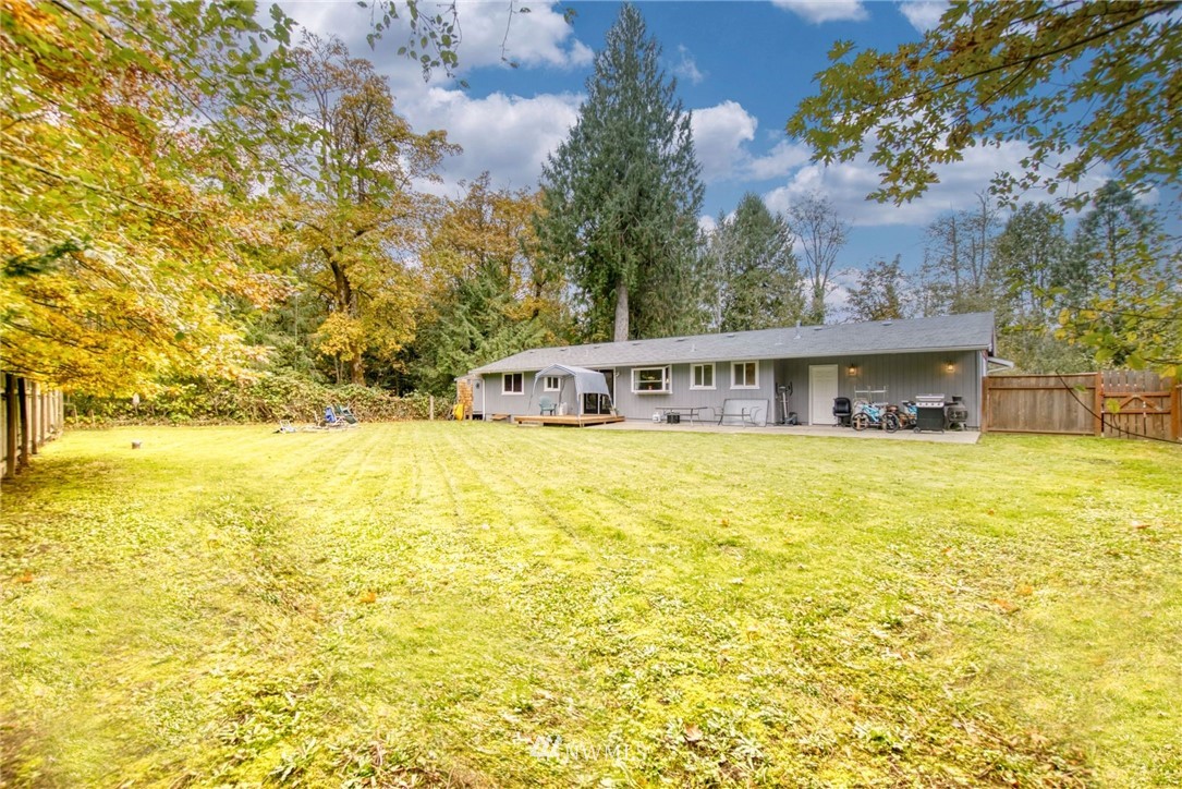 4317 Cooper Point Road Northwest Olympia, WA 98502 - Photo 16 of 19 Gallery Image 16