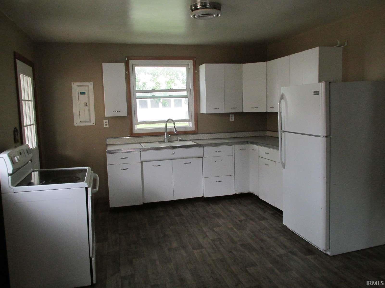 725 North Main Street Warren, IN 46792 - Photo 6 of 9