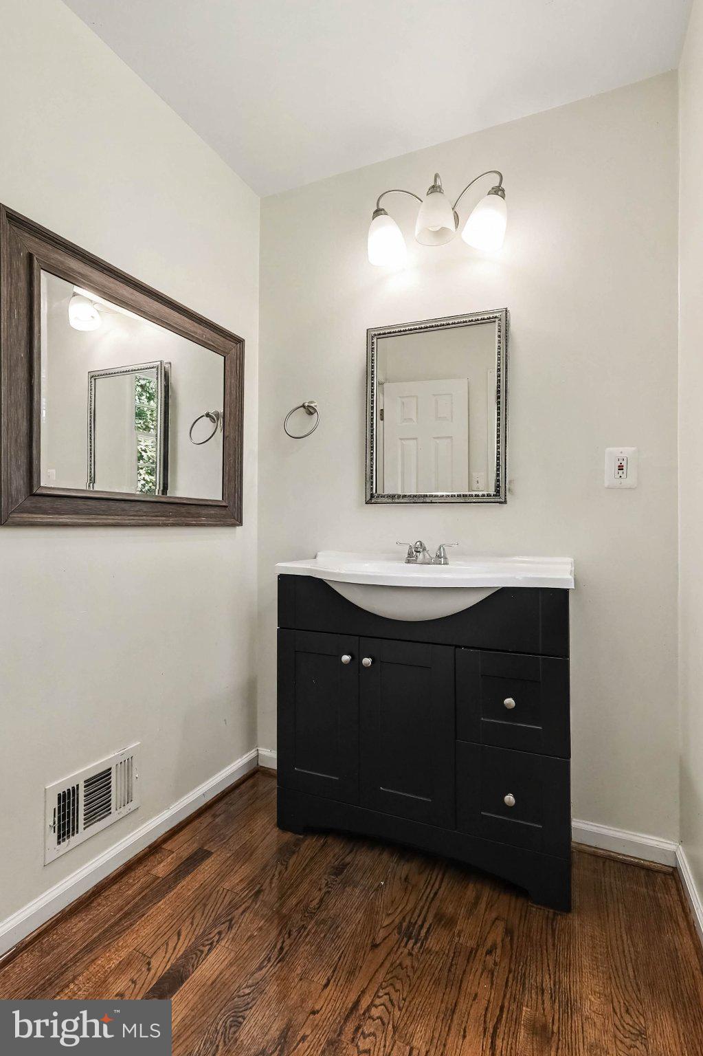 7558 Remington Road Manassas, VA 20109 - Photo 13 of 29 Gallery Image 13