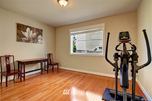 5019 Northeast 8th Place Renton, WA 98059 - Photo 14 of 25