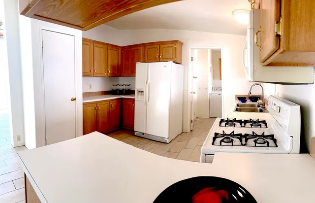 $1,995 | 14777 Palm Drive, Unit 144, Desert Hot Springs, CA 92240