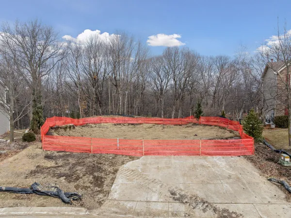 $300,000 | 16506 78th Avenue North, Maple Grove, MN 55311