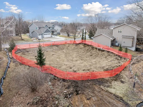 $300,000 | 16506 78th Avenue North, Maple Grove, MN 55311