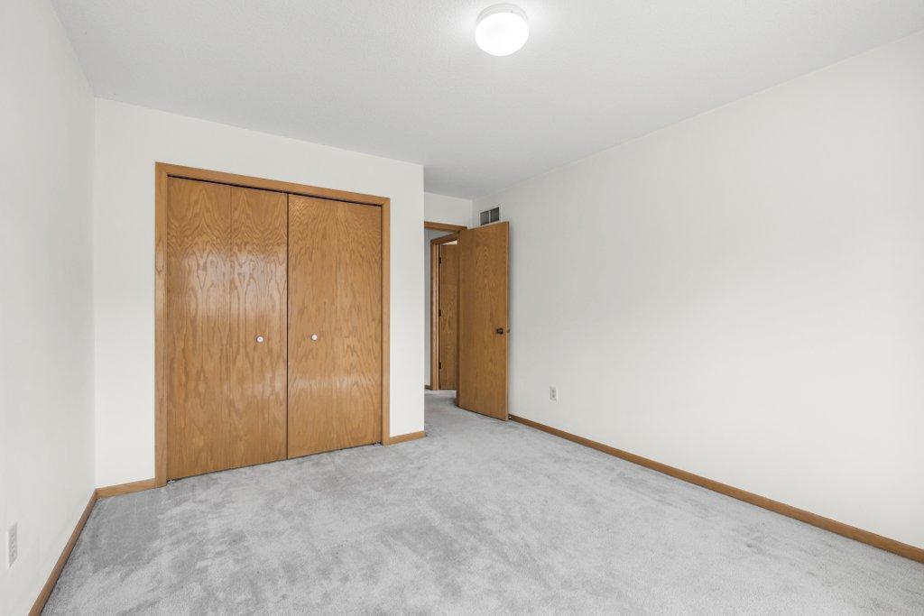 8362 Copperfield Way, Unit 111 Inver Grove Heights, MN 55076 - Photo 15 of 19 Gallery Image 15