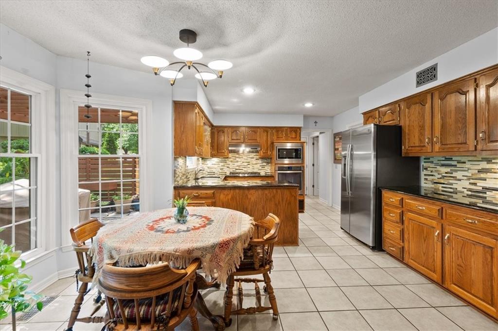 8315 Richards Road Lenexa, KS 66215 - Photo 9 of 35