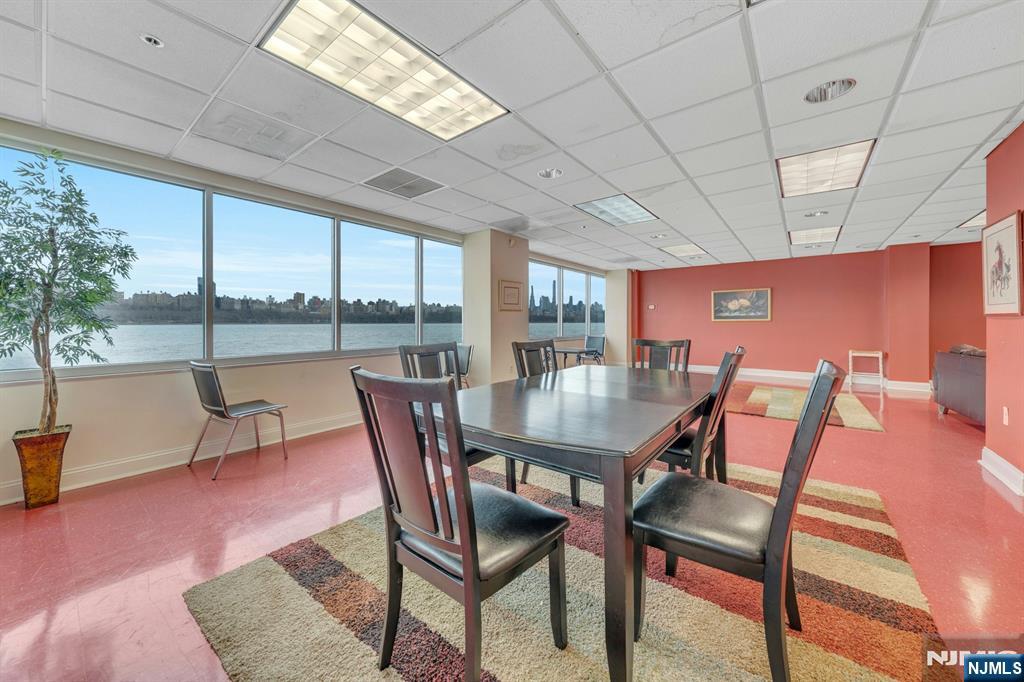 118 The Promenade Edgewater, NJ 07020 - Photo 21 of 32