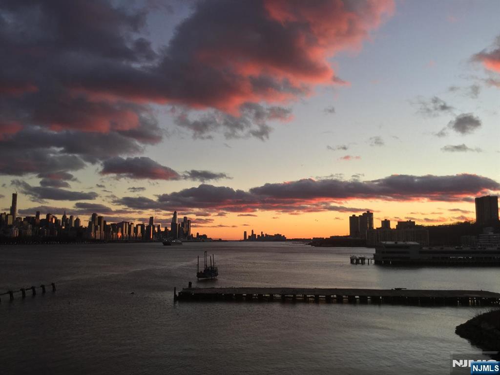 118 The Promenade Edgewater, NJ 07020 - Photo 32 of 32