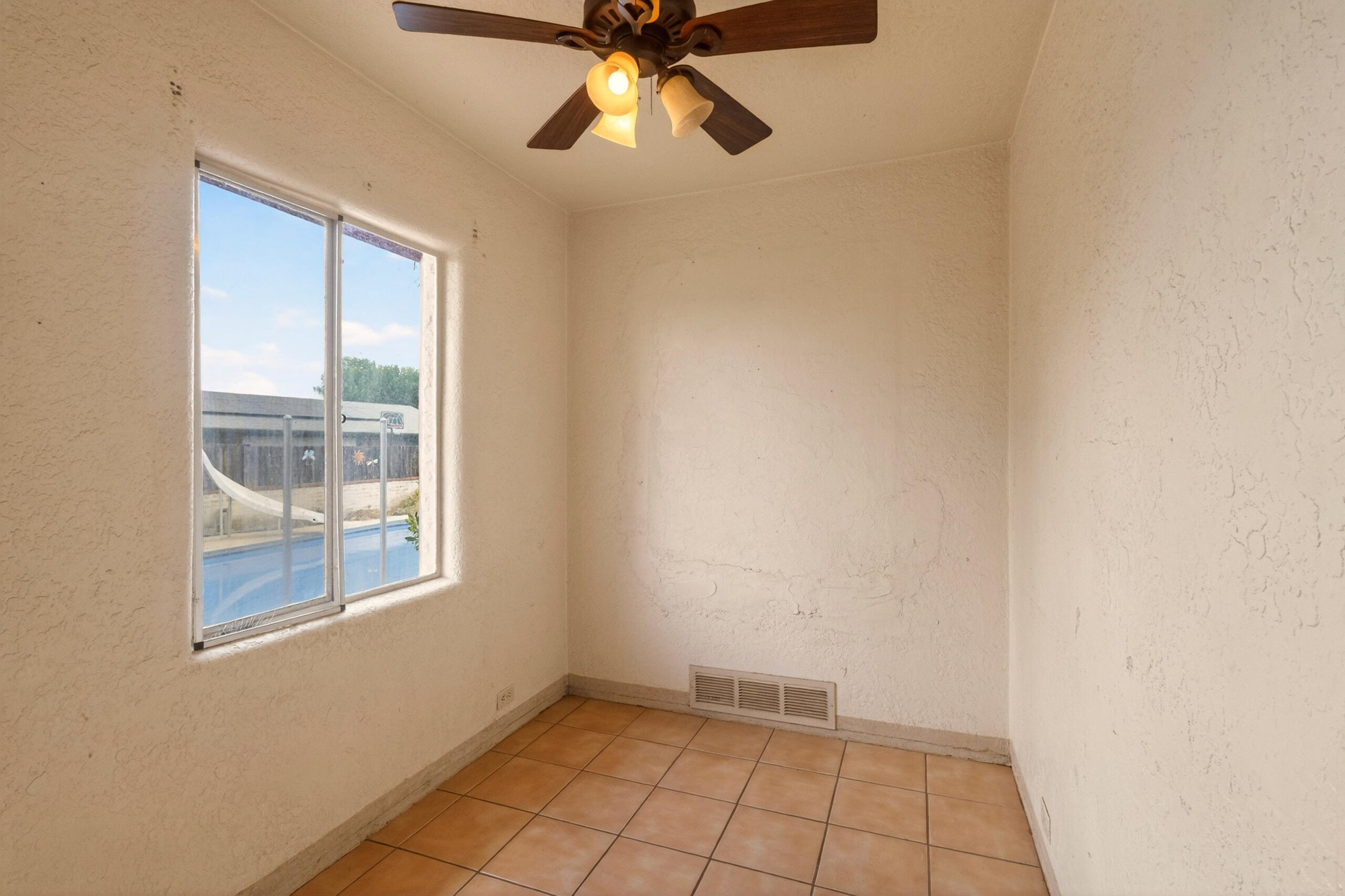 17809 Ave 280 Exeter, CA 93221 - Photo 17 of 21 IMG_3383-HDR