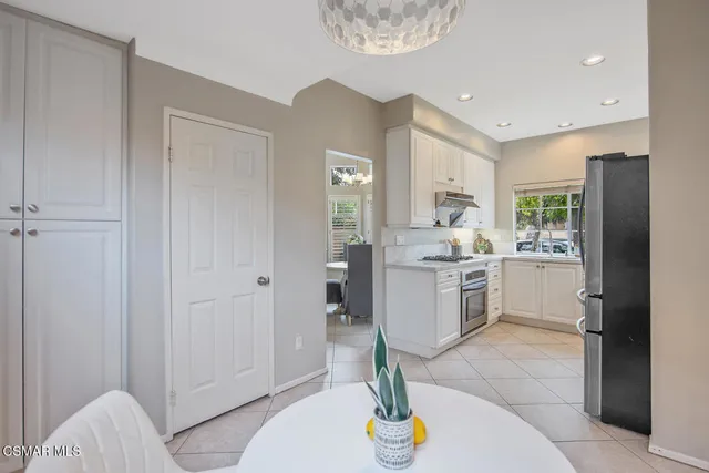 $919,000 | 4928 Lazio Way, Oak Park, CA 91377