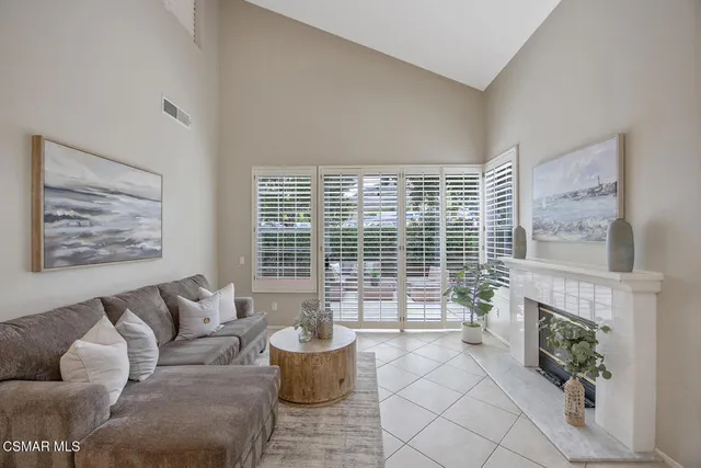 $919,000 | 4928 Lazio Way, Oak Park, CA 91377