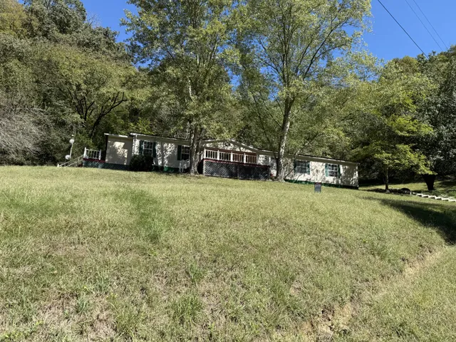 $374,900 | 33 Nascar Lane, Pleasant Shade, TN 37145