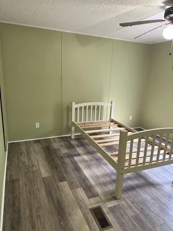 $329,900 | 33 Nascar Lane, Pleasant Shade, TN 37145