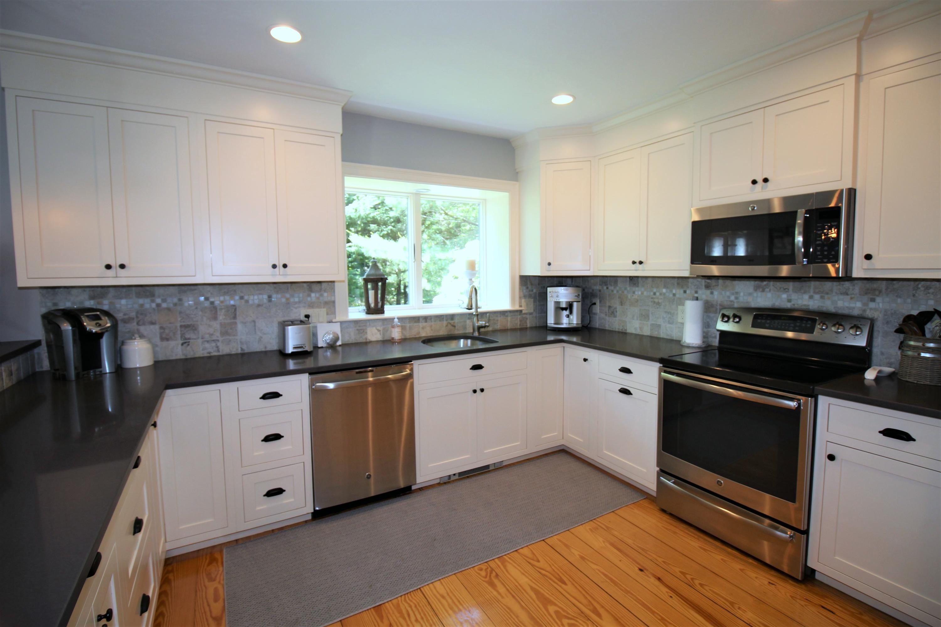 340 Queen Anne Road Harwich, MA 02645 - Photo 13 of 63 Kitchen2