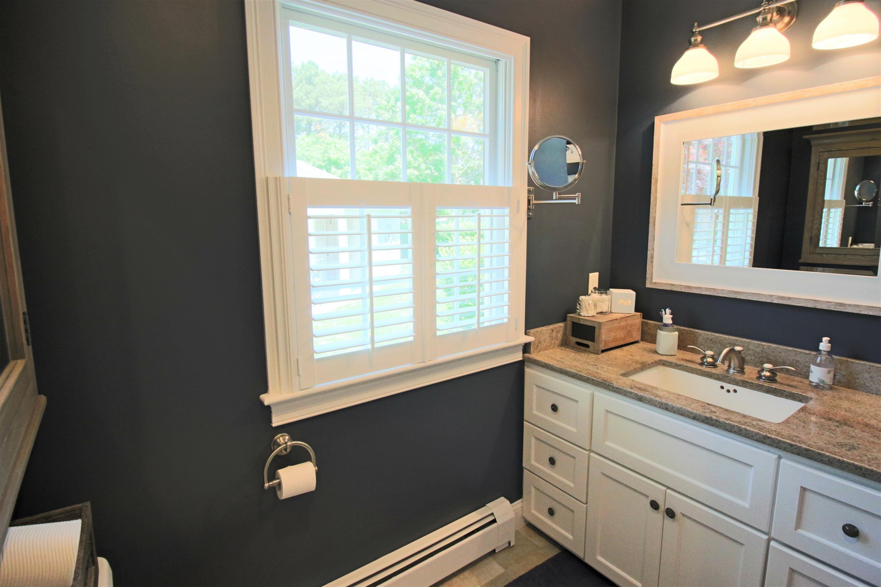 340 Queen Anne Road Harwich, MA 02645 - Photo 20 of 63 MasterBath2