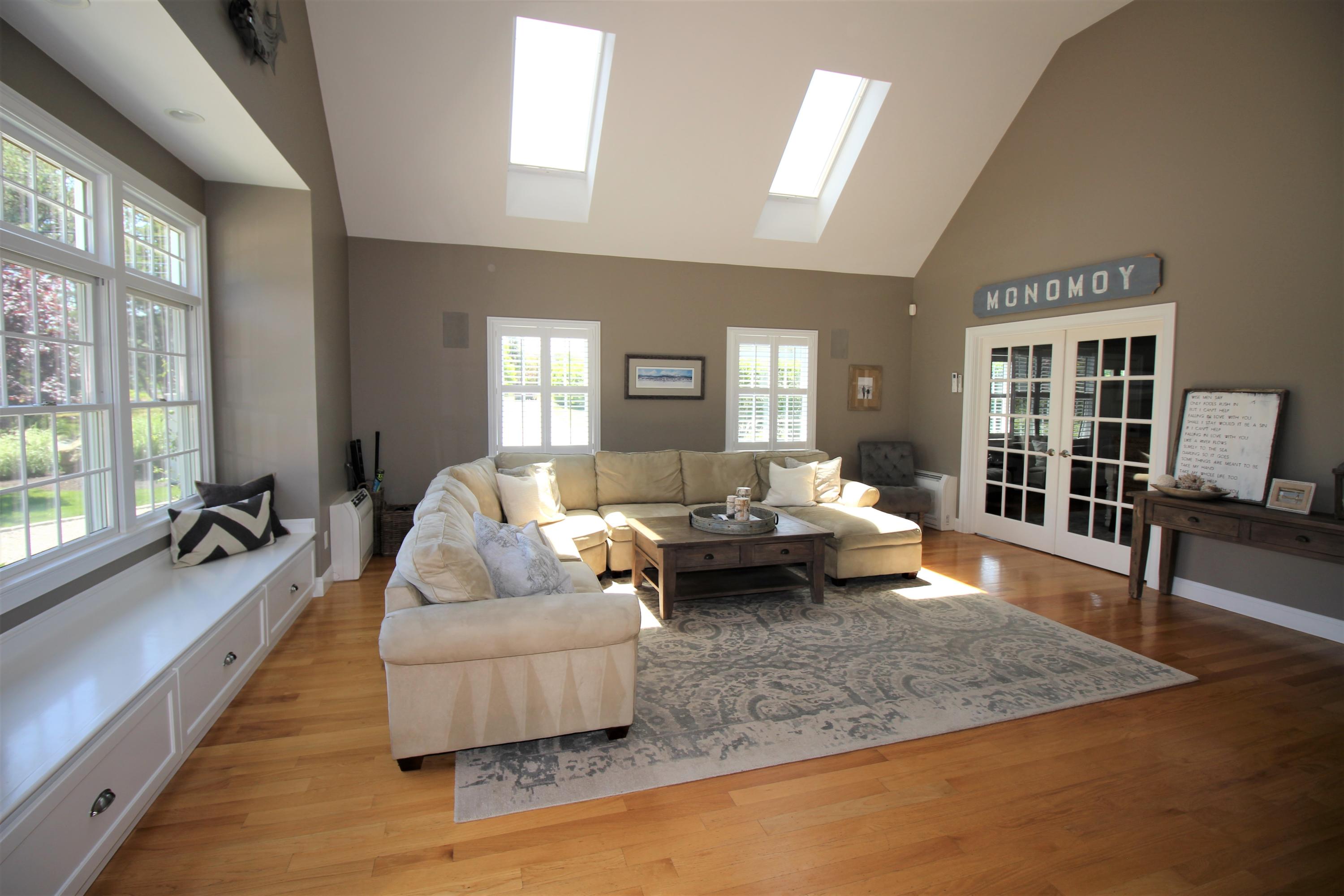 340 Queen Anne Road Harwich, MA 02645 - Photo 8 of 63 Great Room 2