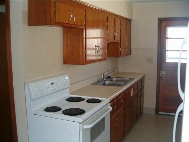 813 Oxley Road Columbus, OH 43212 - Photo 3 of 6