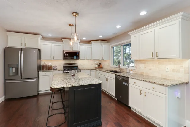 $429,900 | 1703 Fraser Drive, Normal, IL 61761