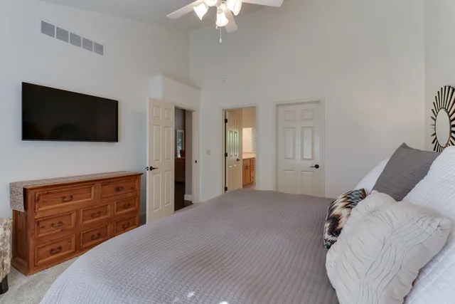 $429,900 | 1703 Fraser Drive, Normal, IL 61761