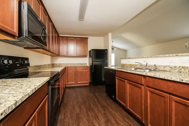 $2,040 | 2613 Stinger Drive, Columbia, TN 38401