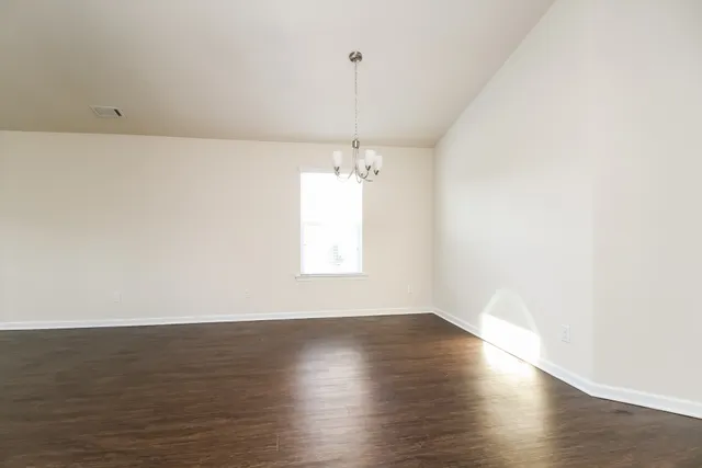 $2,040 | 2613 Stinger Drive, Columbia, TN 38401