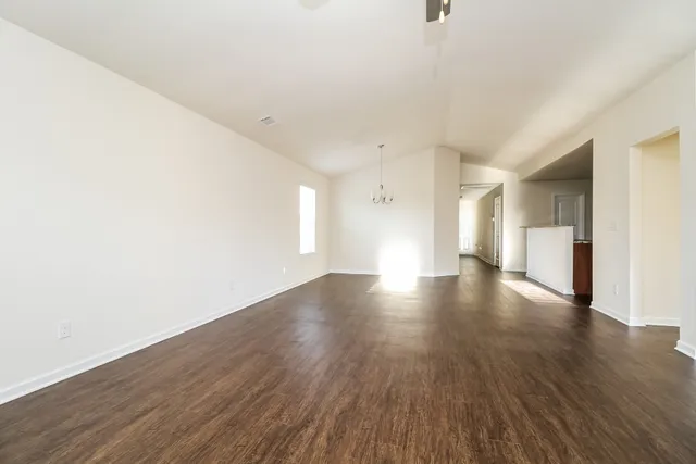 $2,040 | 2613 Stinger Drive, Columbia, TN 38401