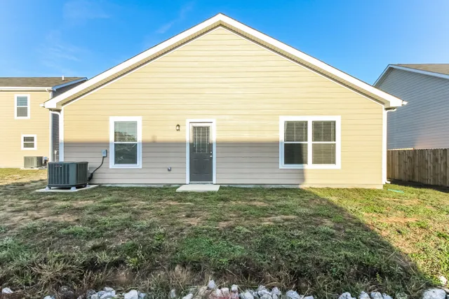 $2,040 | 2613 Stinger Drive, Columbia, TN 38401