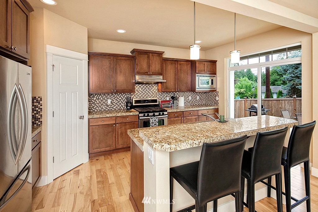 23120 35th Drive Southeast Bothell, WA 98021 - Photo 5 of 19