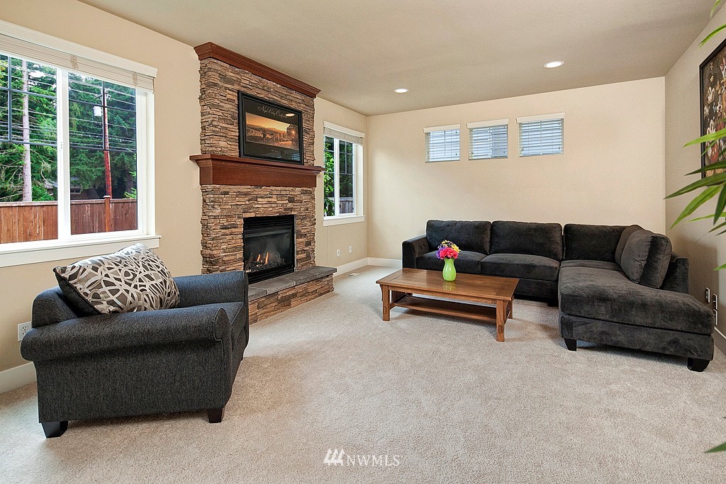 23120 35th Drive Southeast Bothell, WA 98021 - Photo 9 of 19