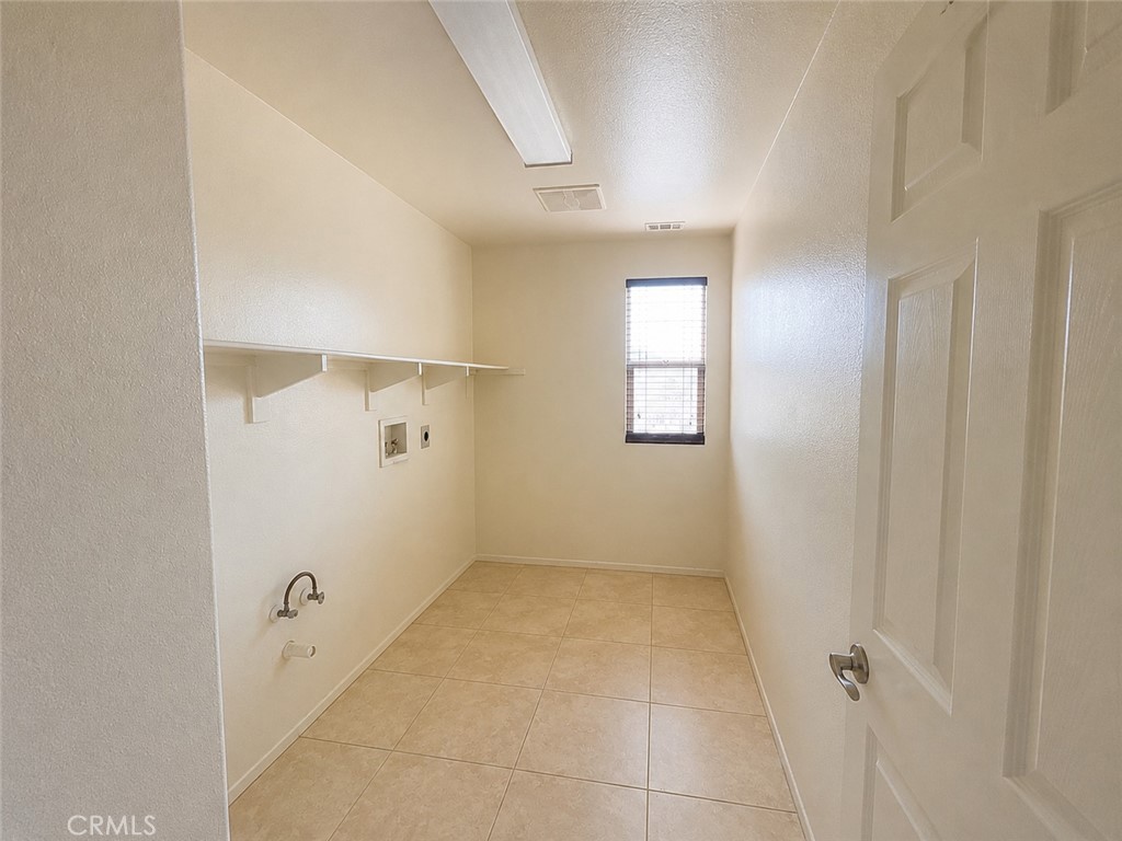 34304 Heather Ridge Road Lake Elsinore, CA 92532 - Photo 22 of 25