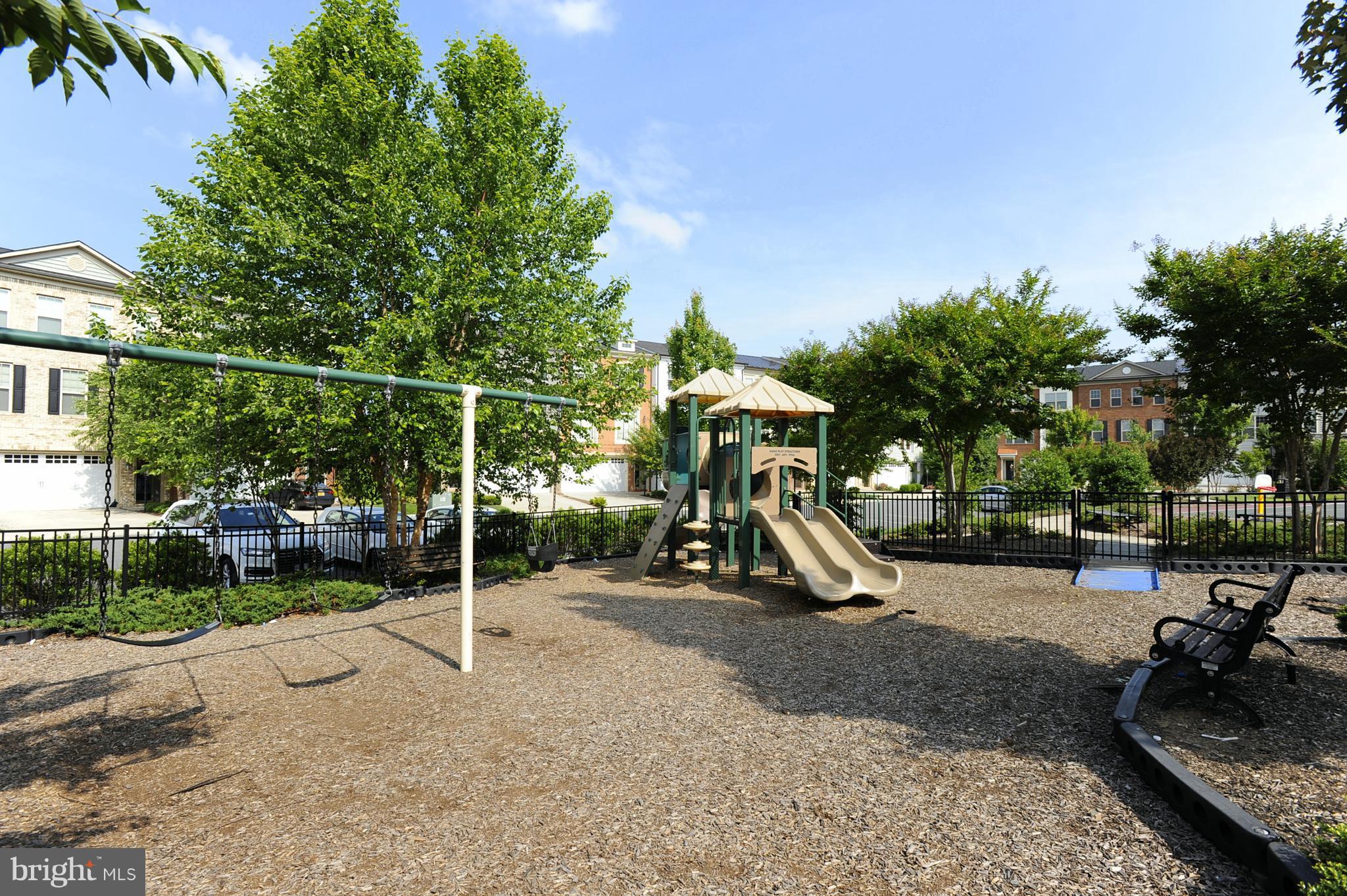 43346 Old Ryan Road Ashburn, VA 20148 - Photo 21 of 25 Community fenced playground