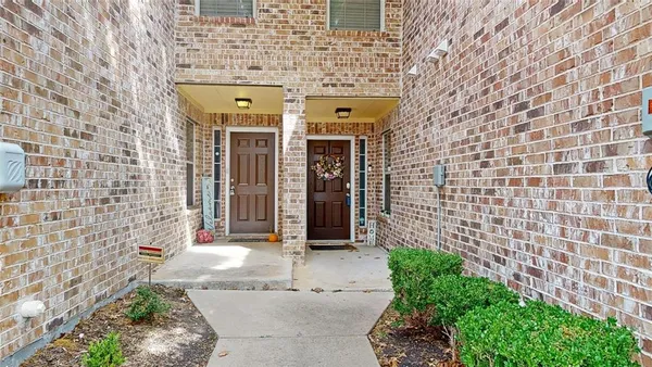 $360,000 | 9866 Wake Bridge Drive, Frisco, TX 75035