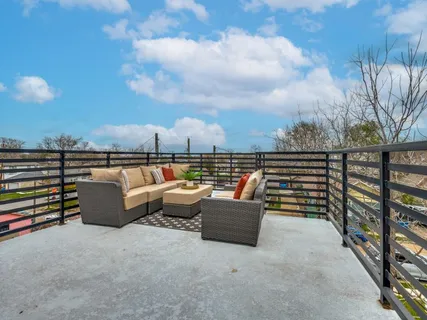 $499,900 | 1960 Toronto Street, Dallas, TX 75212