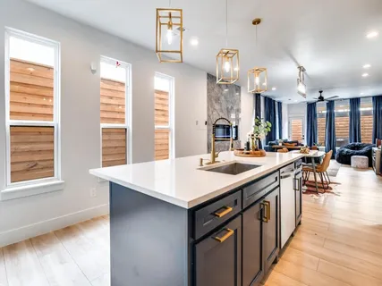 $499,900 | 1960 Toronto Street, Dallas, TX 75212