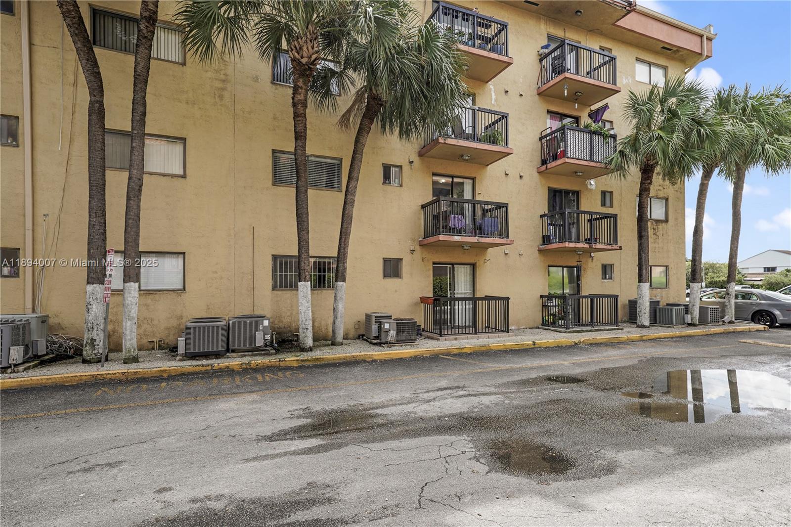 5490 West 21st Court, Unit 112 Hialeah, FL 33016 - Photo 30 of 43