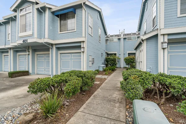 $549,000 | 401 Stinson Street, Unit 4, Vallejo, CA 94591