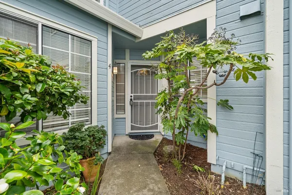 $549,000 | 401 Stinson Street, Unit 4, Vallejo, CA 94591